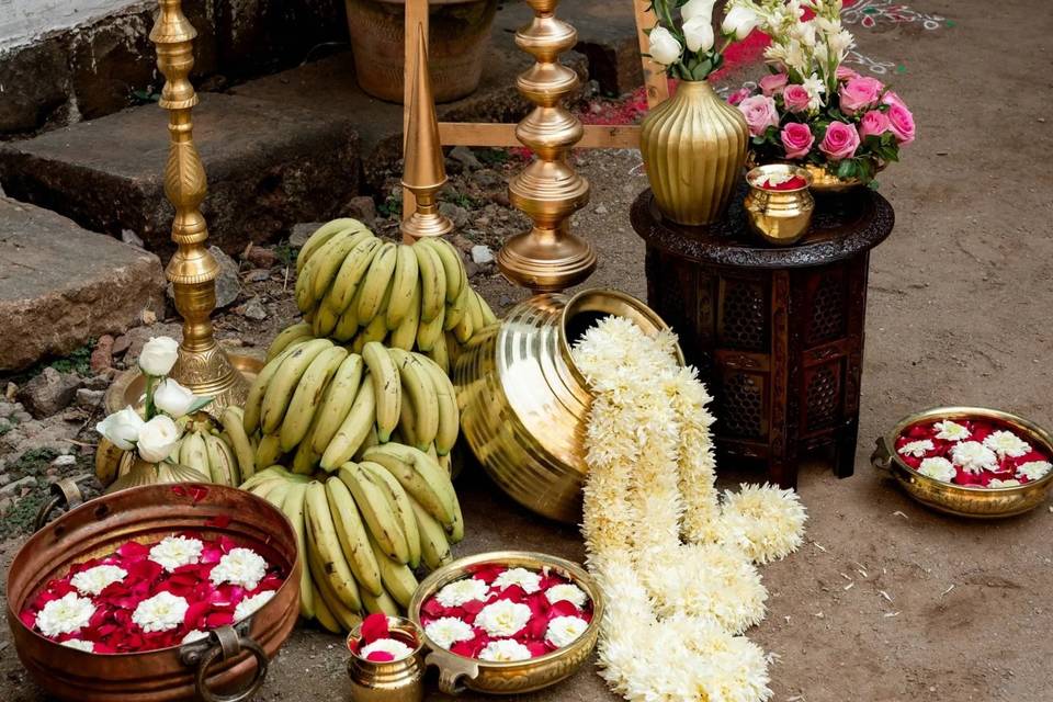 Entrance decor