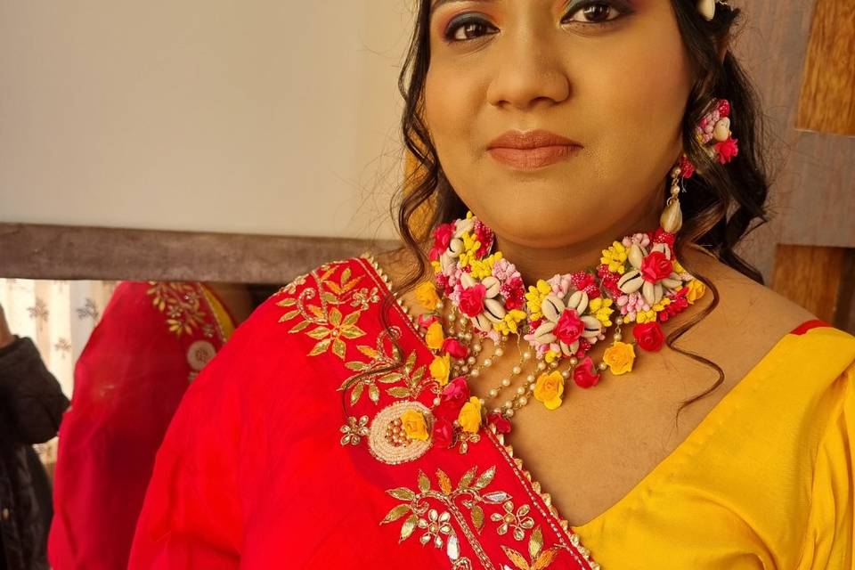 Haldi makeup