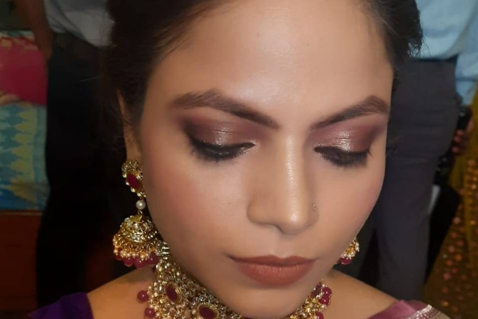 Party makeup