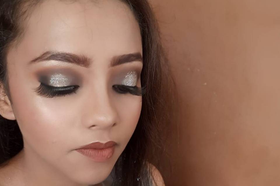 Party makeup