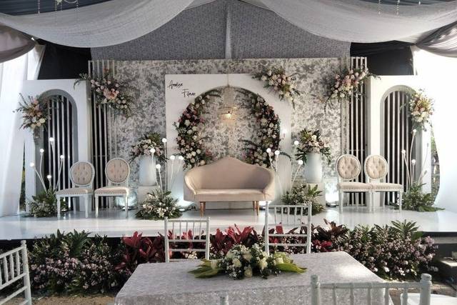 Stage decor