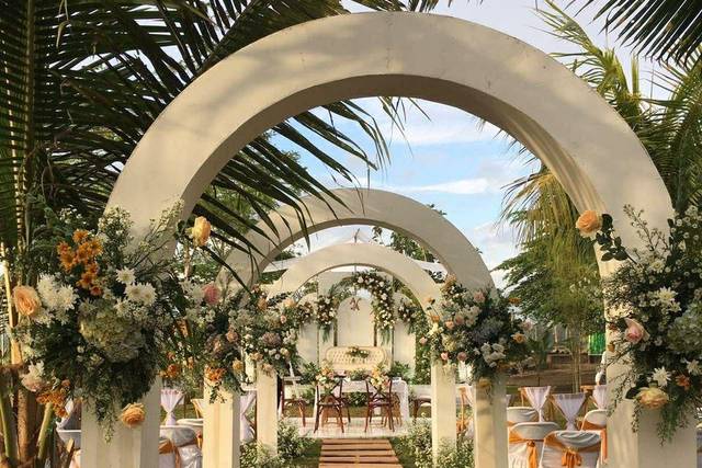Entrance decor