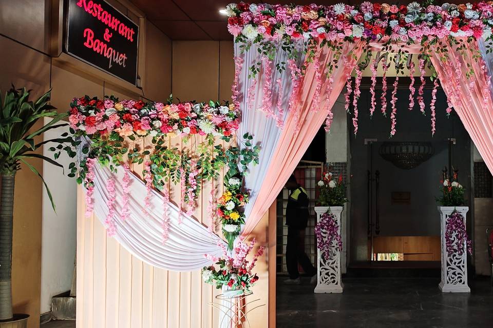 Entrance decor