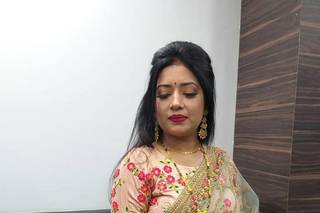 Divine - Unisex Salon & Make-up Studio