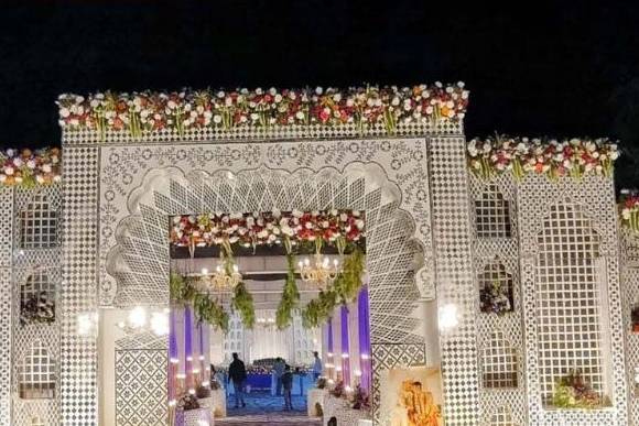 Entrance decor