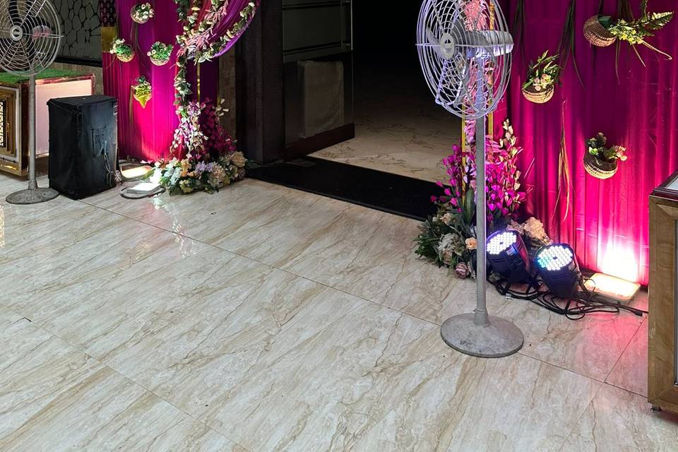 Entrance decor