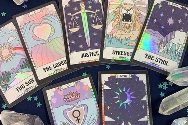 Tarot Reading & Astrology by Karry