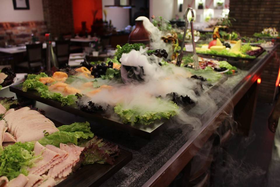 Buffet Spread with dry Ice