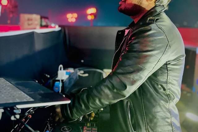 DJ Robin