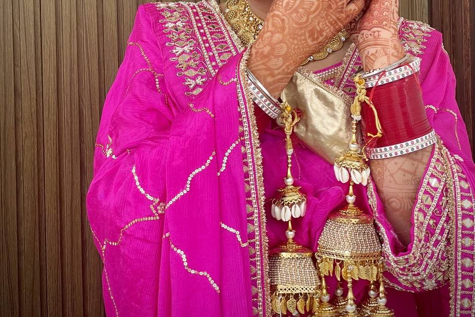 Anand karaj bride