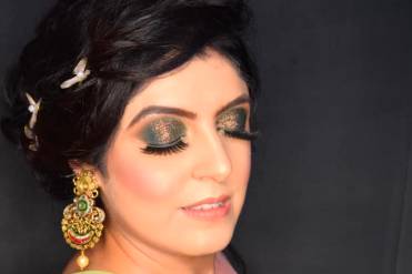 Khushveen Kaur Artistry