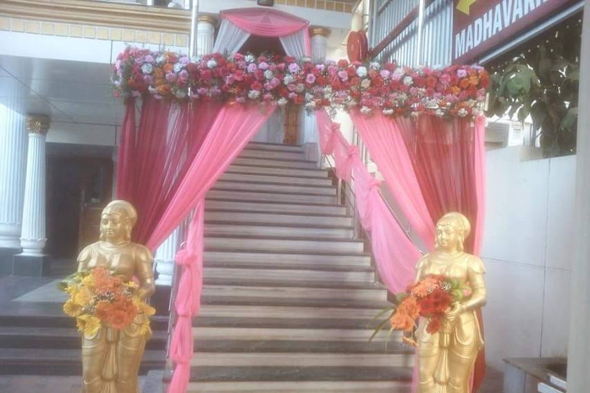 Entrance Decor