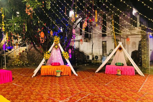 Stage decor