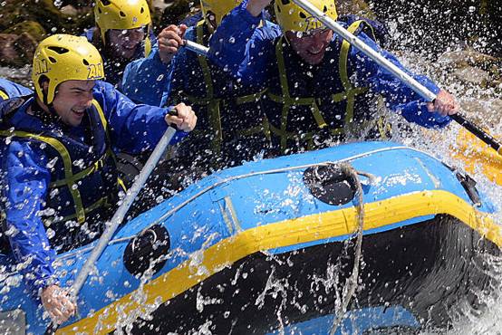 Ghumne chalo tour and travels