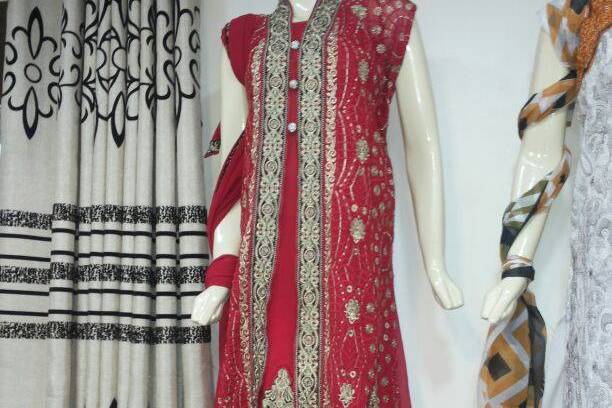 Saheli Sarees N Designer Dresses