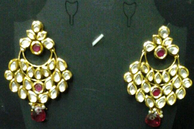 Kundan earrings