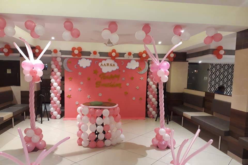 Balloon decor