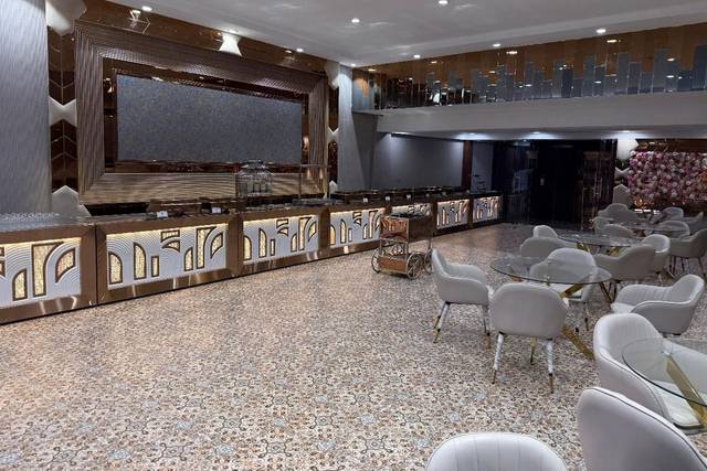 Banquet hall