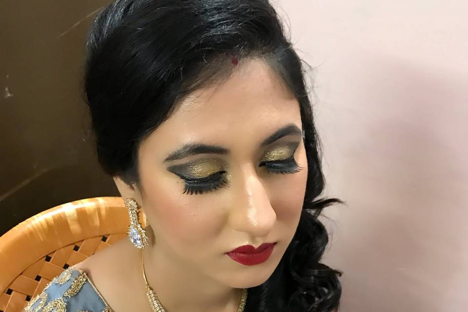 Party makeup