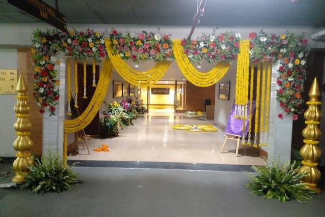 Entrance decor