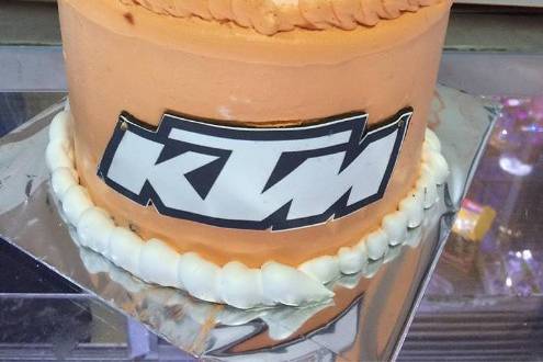 Sweet Creations: Ktm 200 Duke Oreo cake for Z