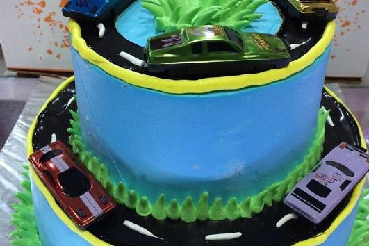 Quadrados  Cars birthday cake, Hot wheels themed birthday party, Hot  wheels birthday