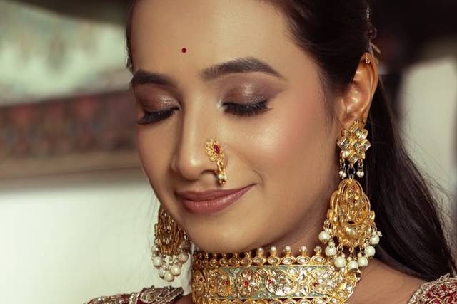 Party makeup