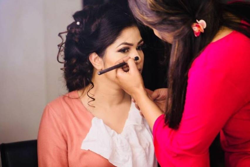 Shobhita Singh Makeover