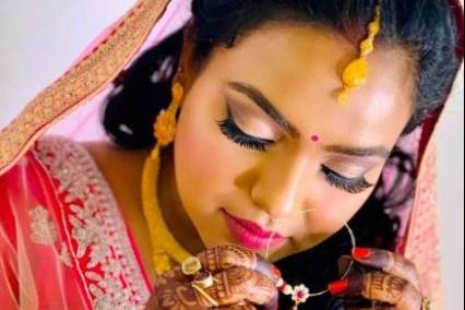 Shobhita Singh Makeover