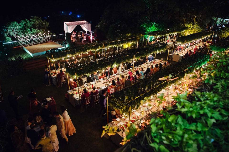 Dinner event at reception lawn