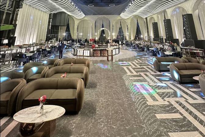 Banquet hall