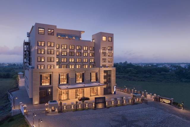 Essentia Luxury Hotel and Convention Center Nagpur