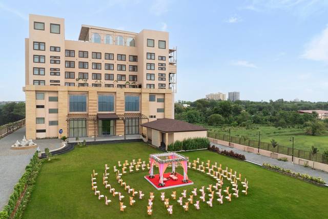 Orion Lawn