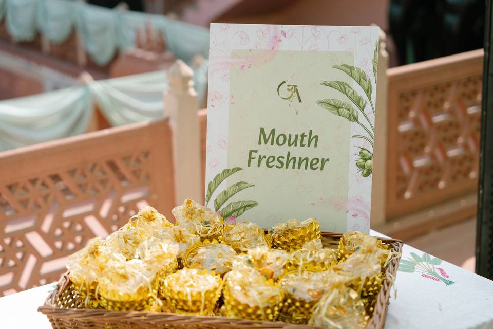 Giveaways | Guest Engagement