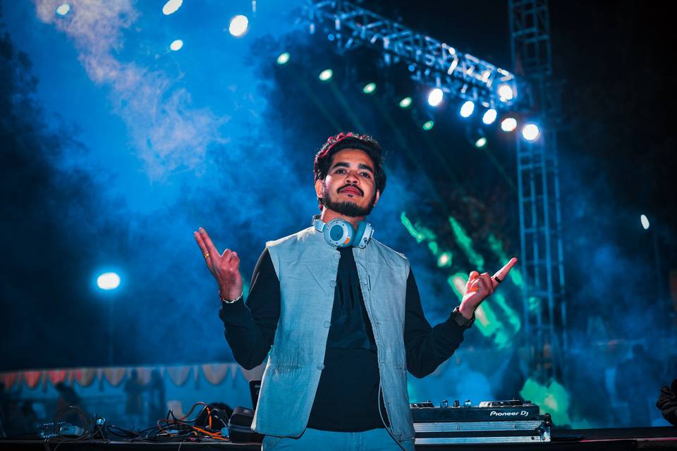 DJ Dipakon, Udaipur