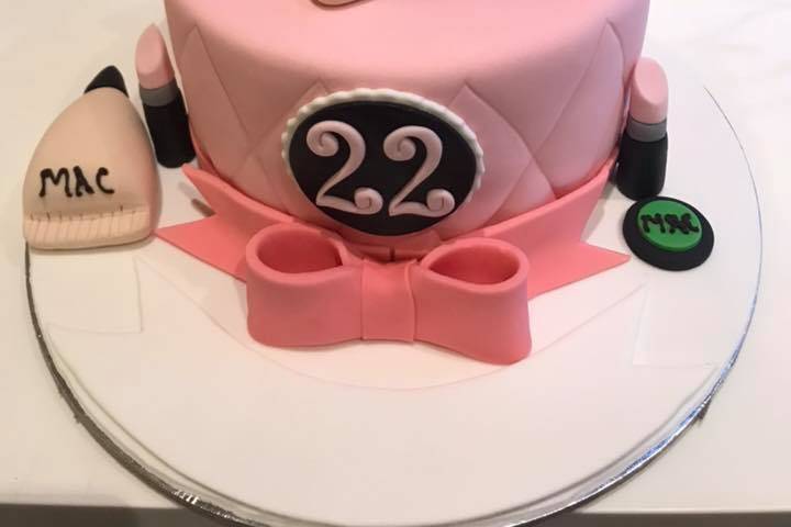 Customized cakes