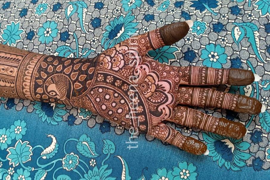 Mehandi Designs and Patterns | Mehndi Designs - Om and 卐 Mehandi Design