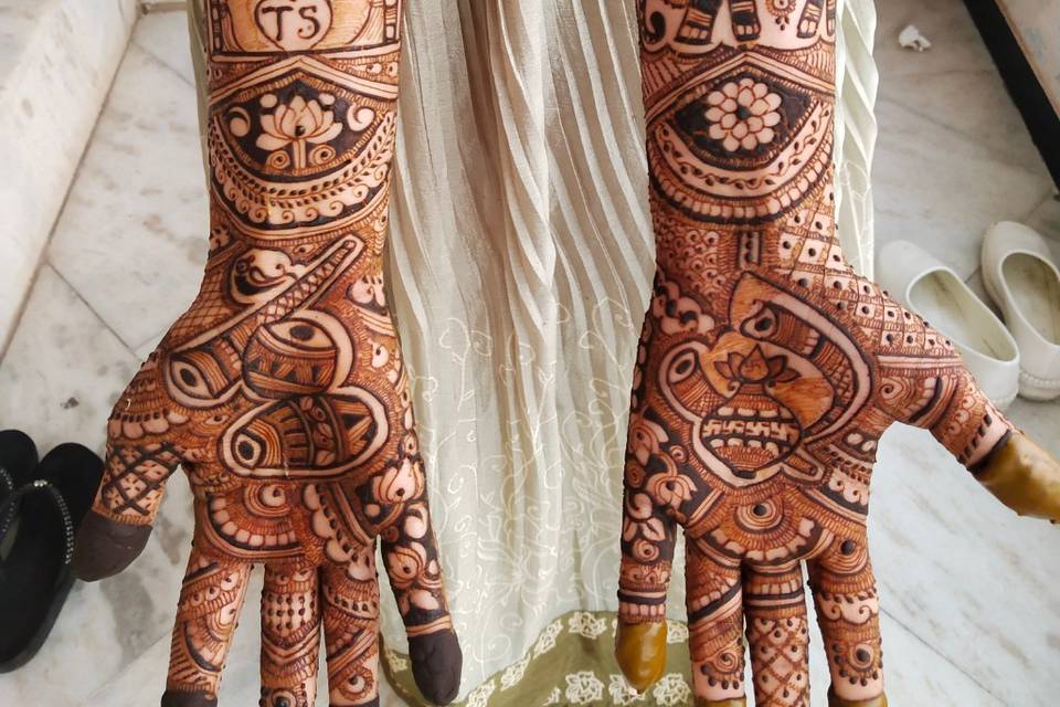 Bhumika Patel Mehandi Artist