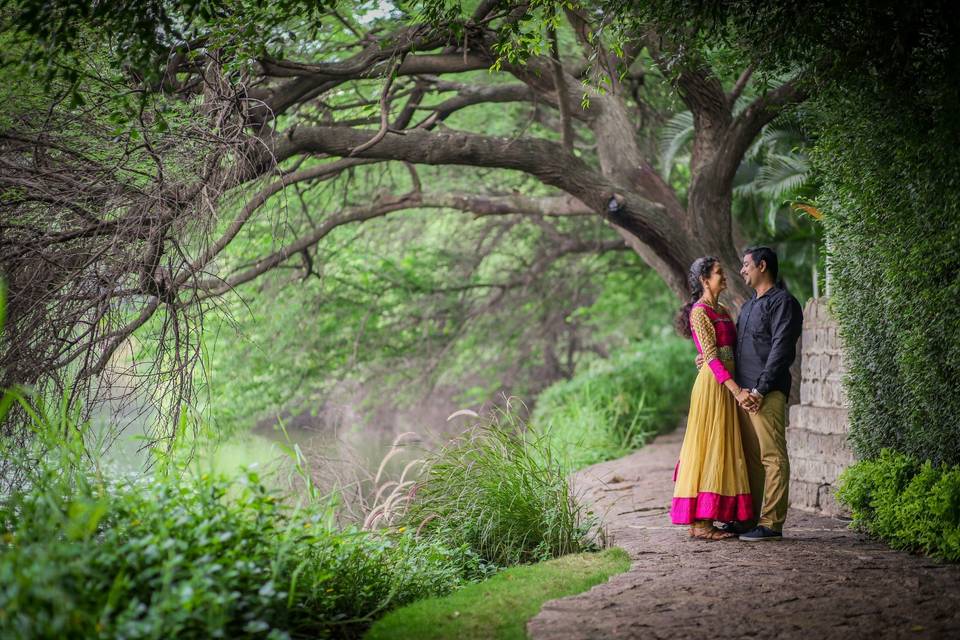 Post wedding couple shoot