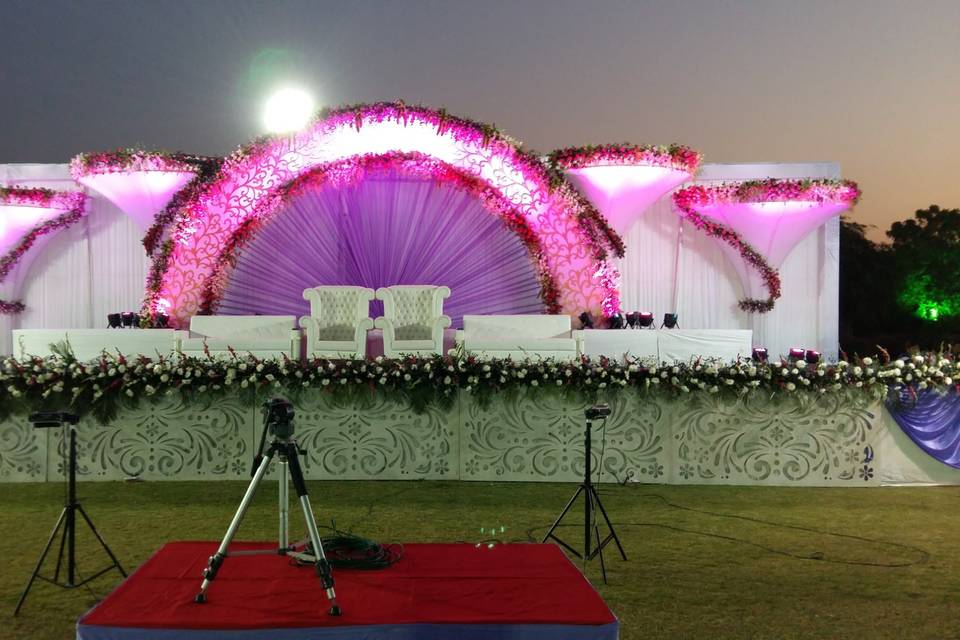 RECEPTION STAGE