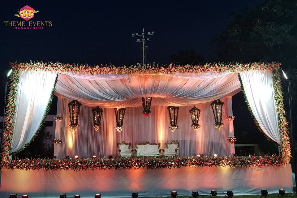 RECEPTION STAGE