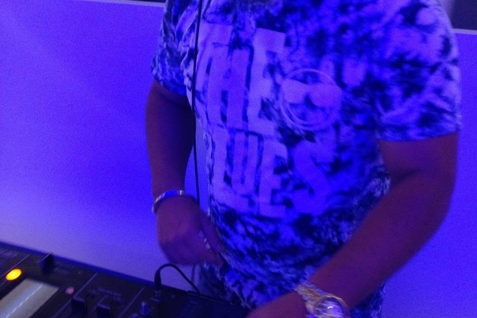 DJ Guri