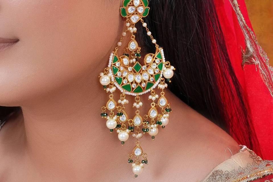 Meghtara chaandbali polki earr