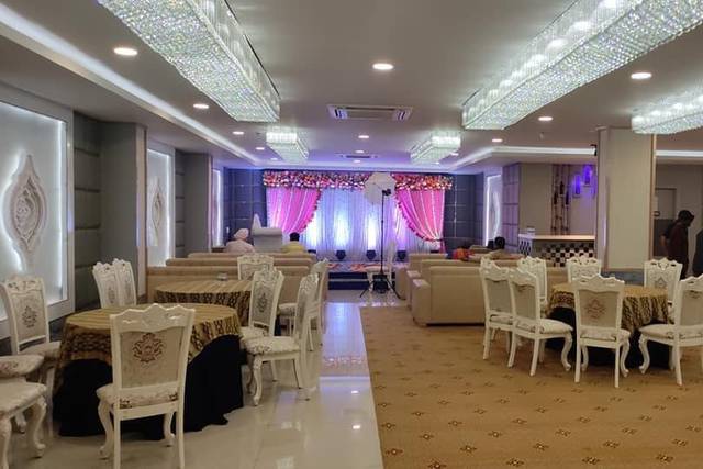 Banquet hall
