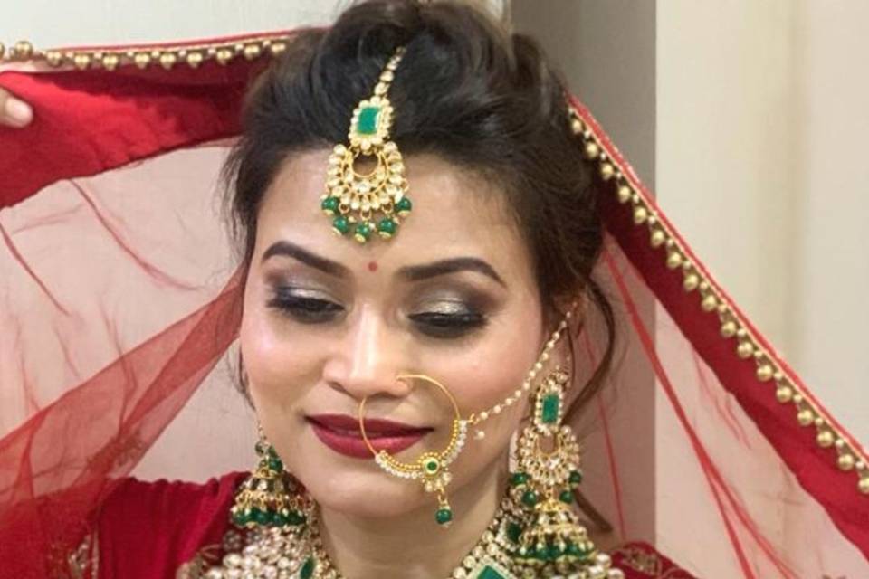 Bridal makeup