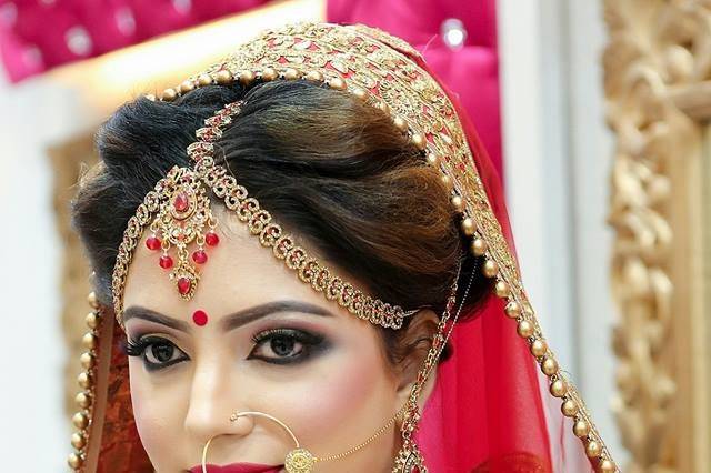 Bridal makeup