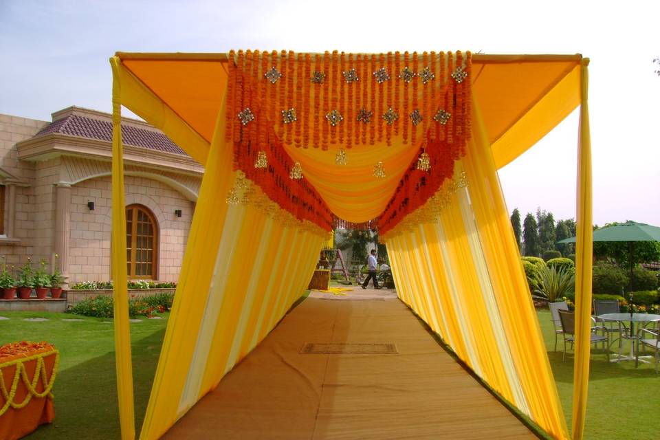 Entrance decor