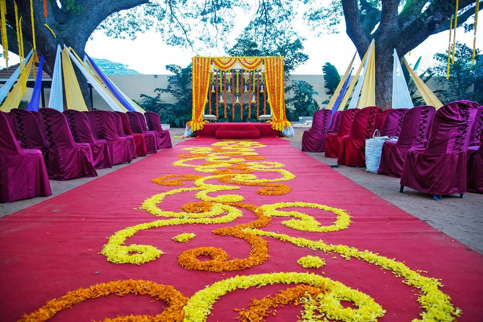 PAthway decor