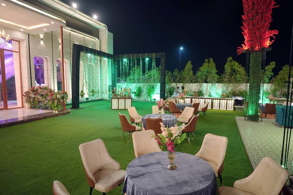 Lawn area