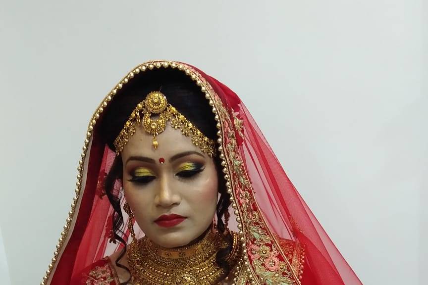 Bridal makeup